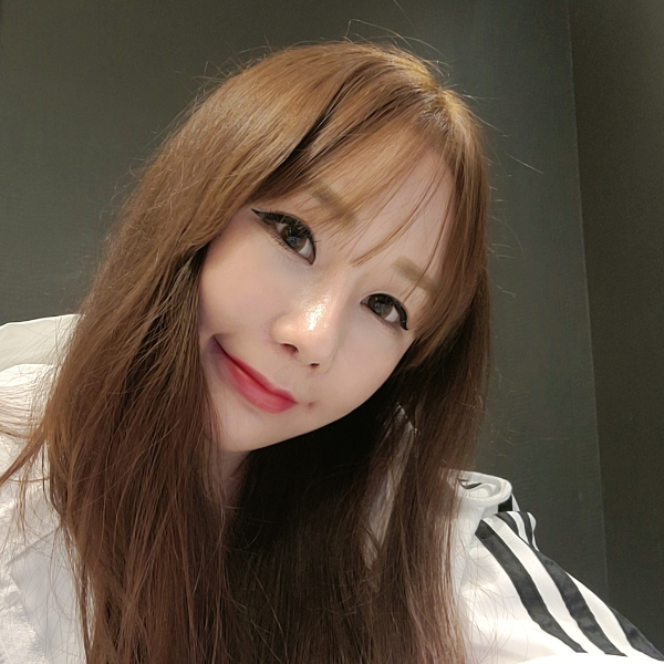 팔짝뛰엇